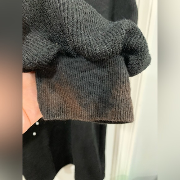 Cute and Comfy Black Size M Pearled Sweatshirt from SHEIN - Picture 7 of 8